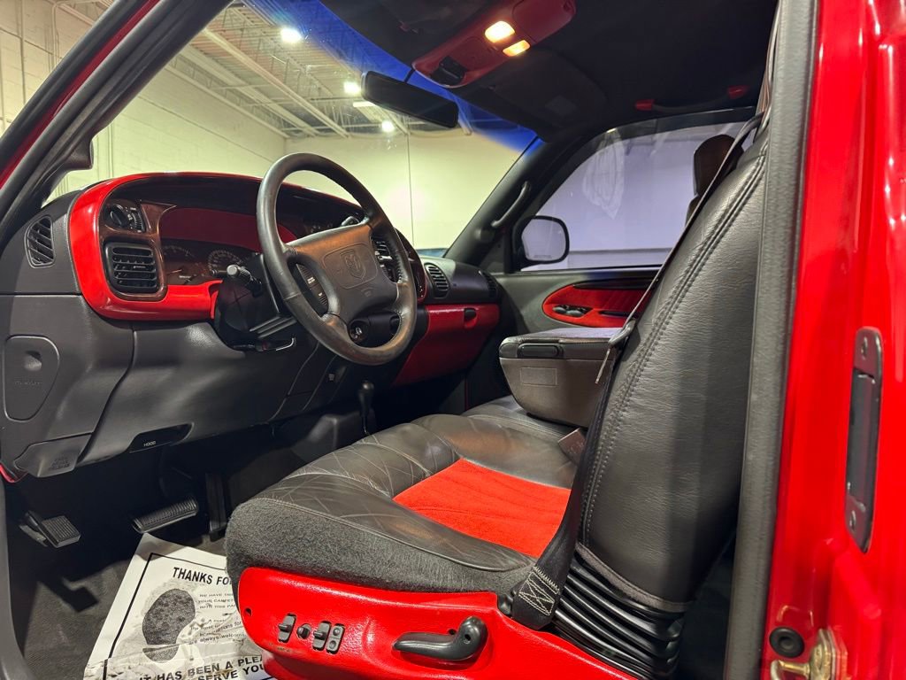 Used 1999 Dodge Ram 2500 Truck ST image 13