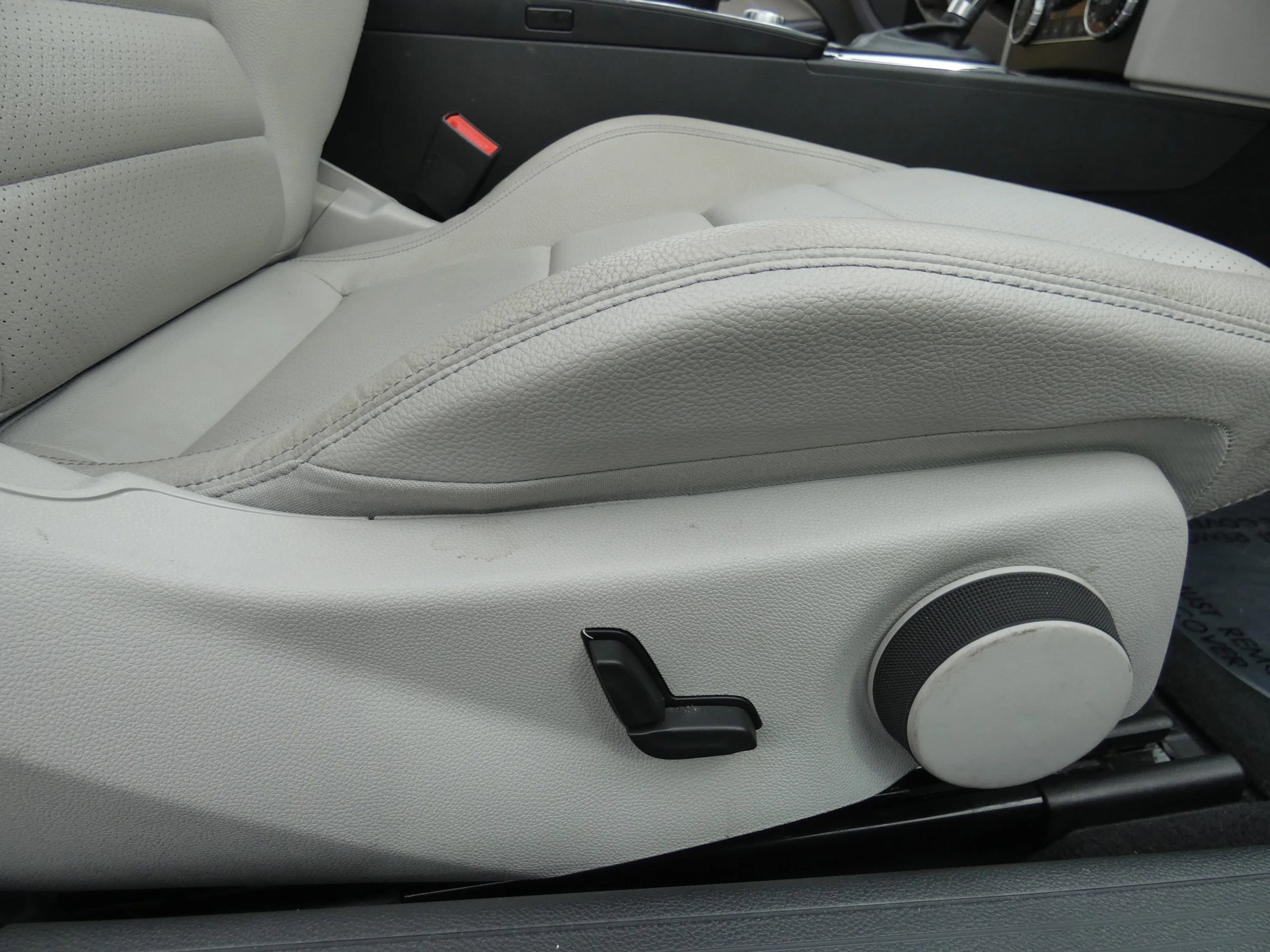 Used 2015 Mercedes-Benz C 350 Coupe image 32