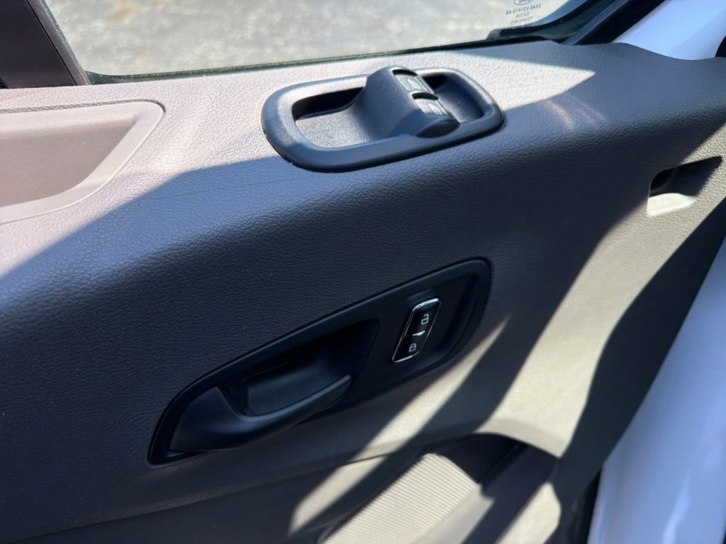 Used 2023 Ford Transit 350 XLT image 14