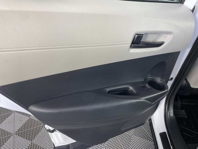 Used 2025 Toyota Corolla Cross L AWD/4WD image 25