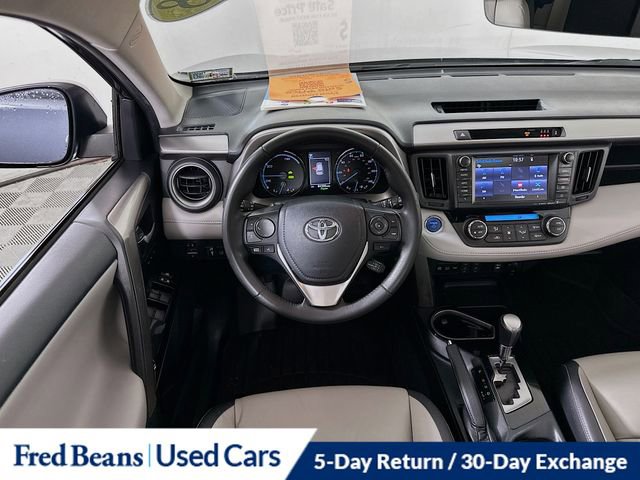 Used 2018 Toyota RAV4 Limited w/ Carpet Mat Package AWD/4WD image 24