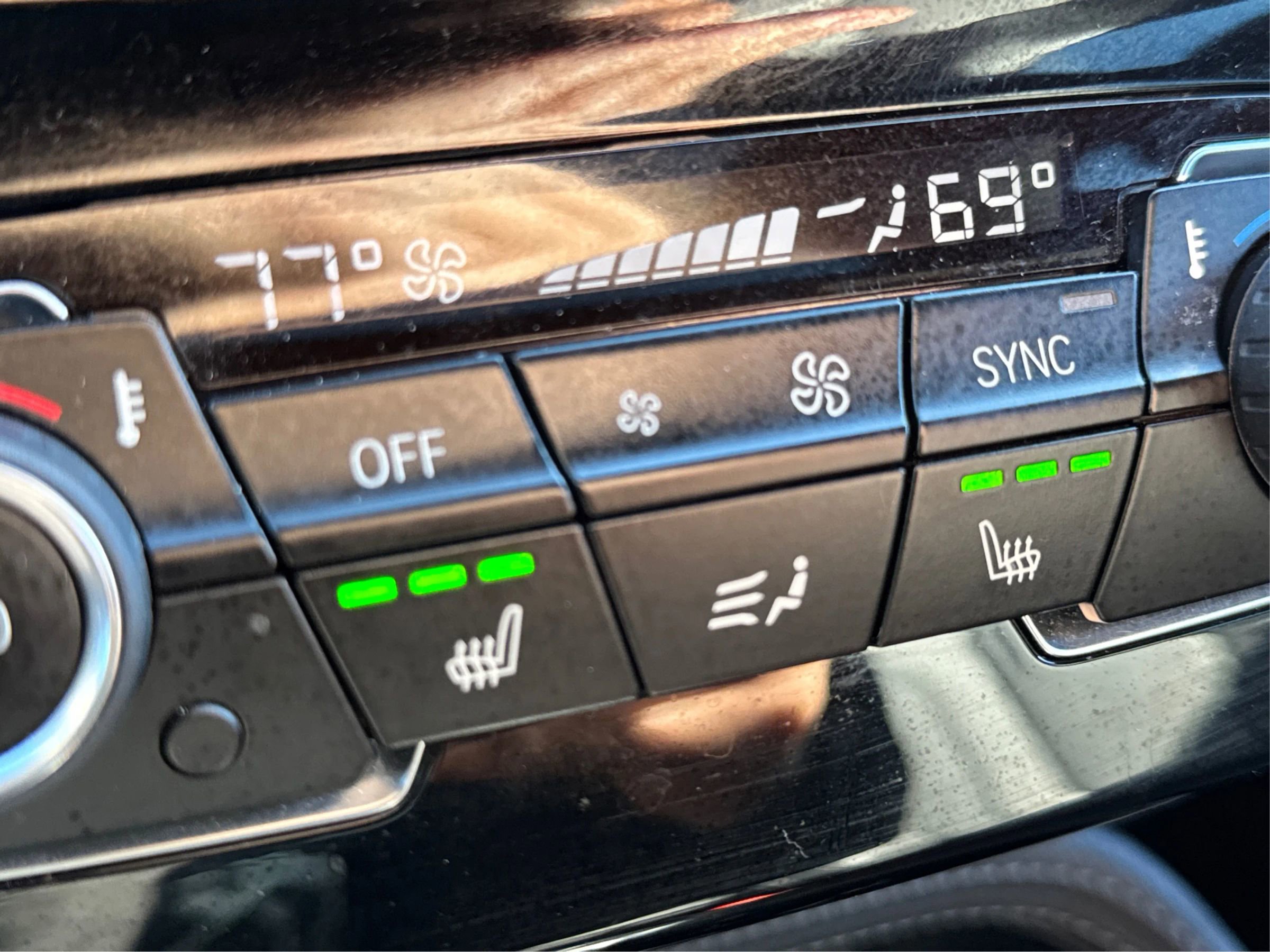 Used 2020 BMW X2 M35i w/ Premium Package image 41