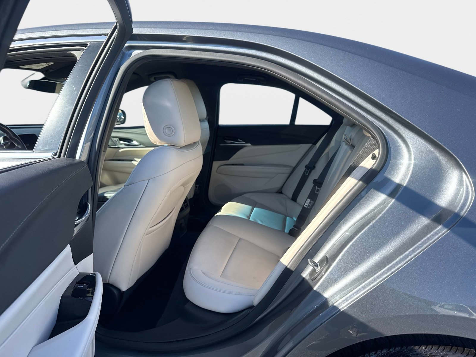 Used 2021 Cadillac CT4 Premium Luxury image 24