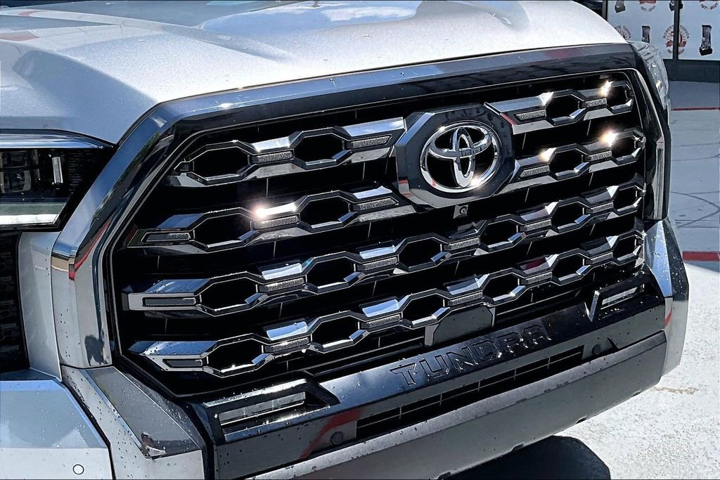 Used 2022 Toyota Tundra Platinum w/ Advanced Package AWD/4WD image 32