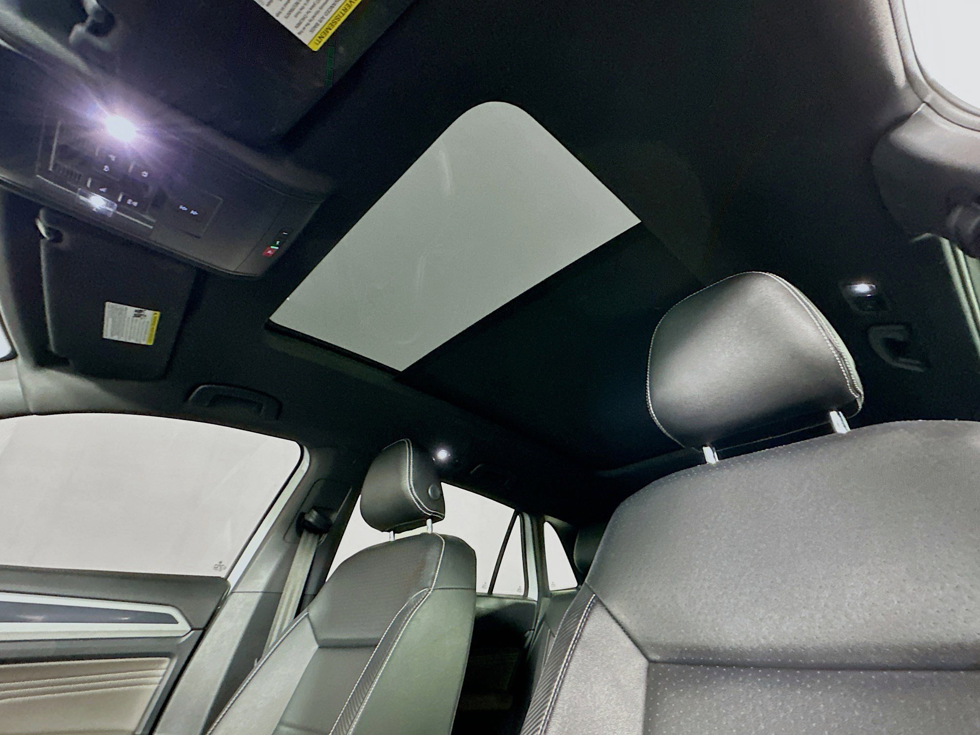 Used 2021 Volkswagen Atlas Cross Sport SEL w/ Cross Sport MDO Package image 23