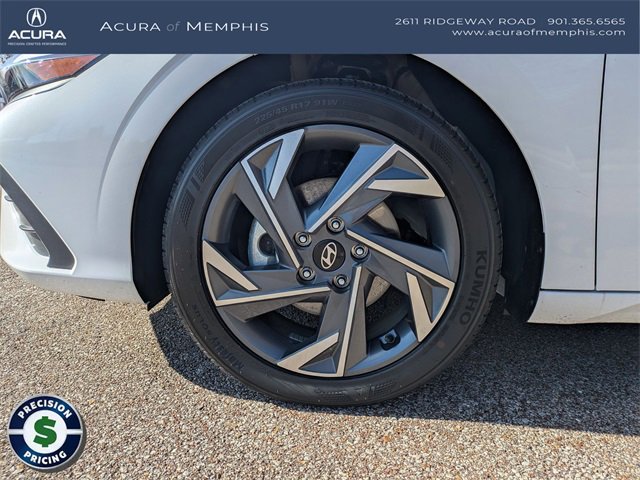 Used 2025 Hyundai Elantra Sport image 10