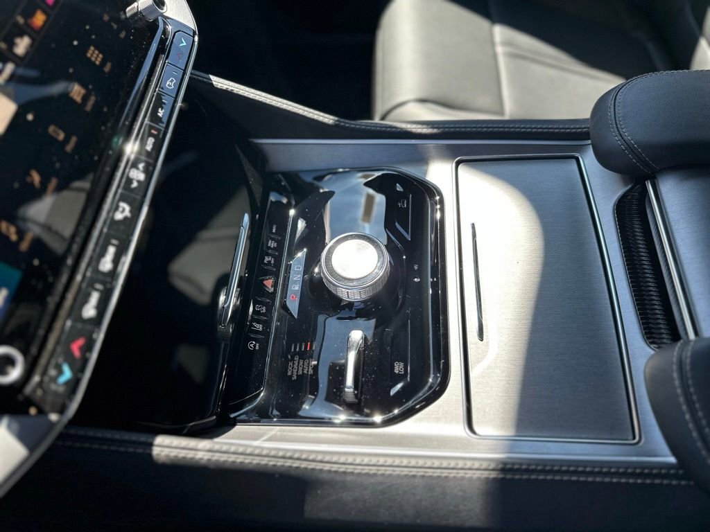 New 2026 Jeep Grand Wagoneer 4WD image 20