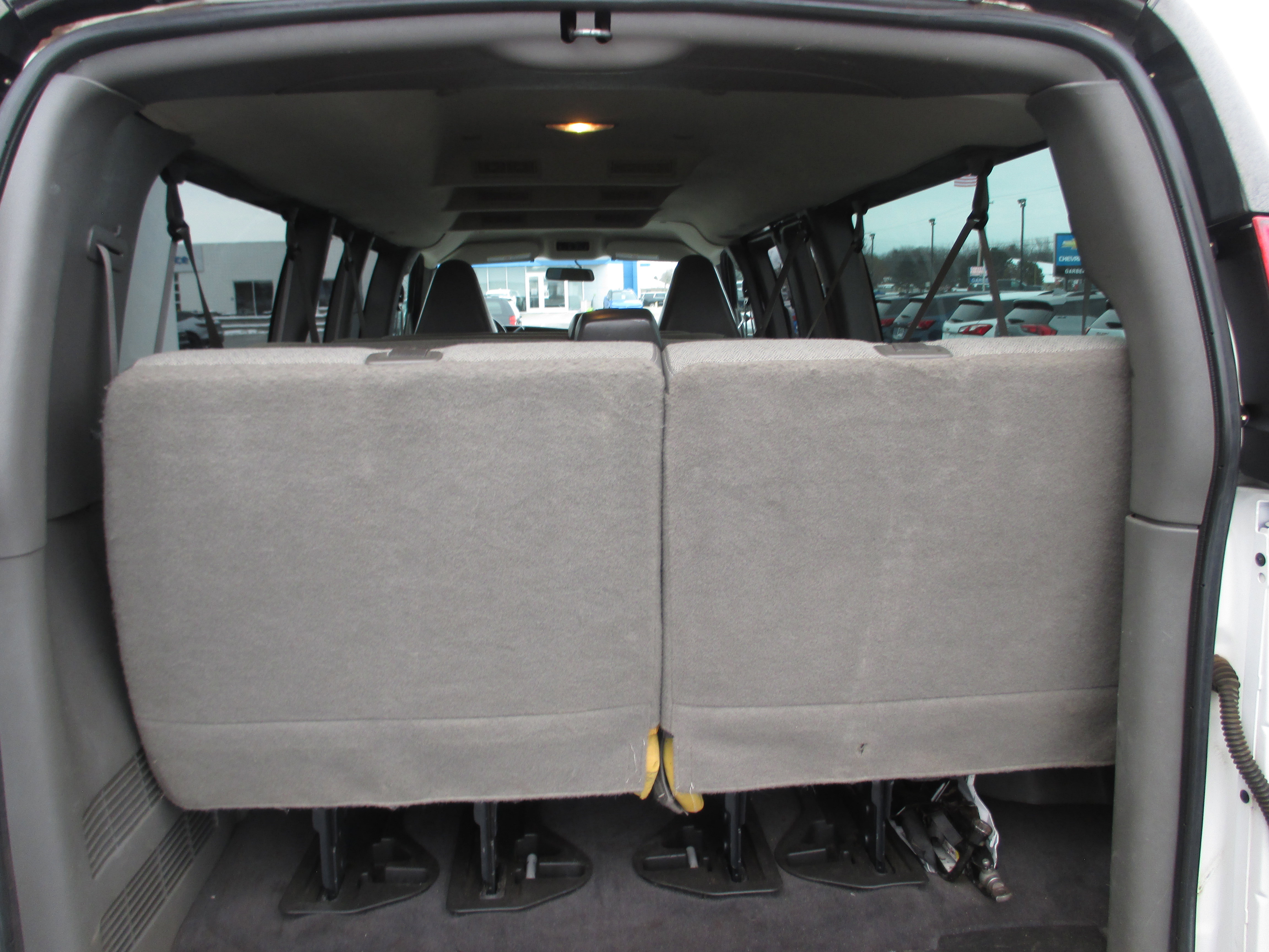 Used 2019 Chevrolet Express 3500 LS image 10