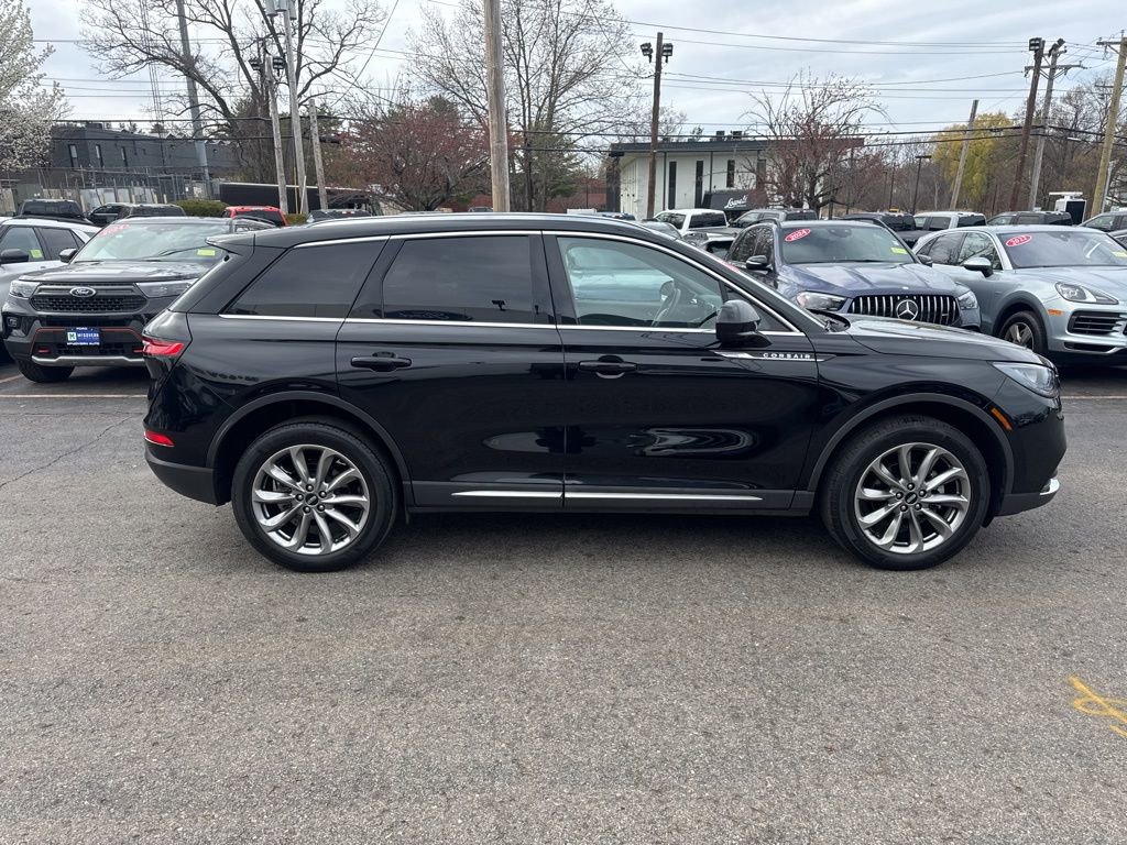 Used 2022 Lincoln Corsair AWD w/ Premium Package image 6