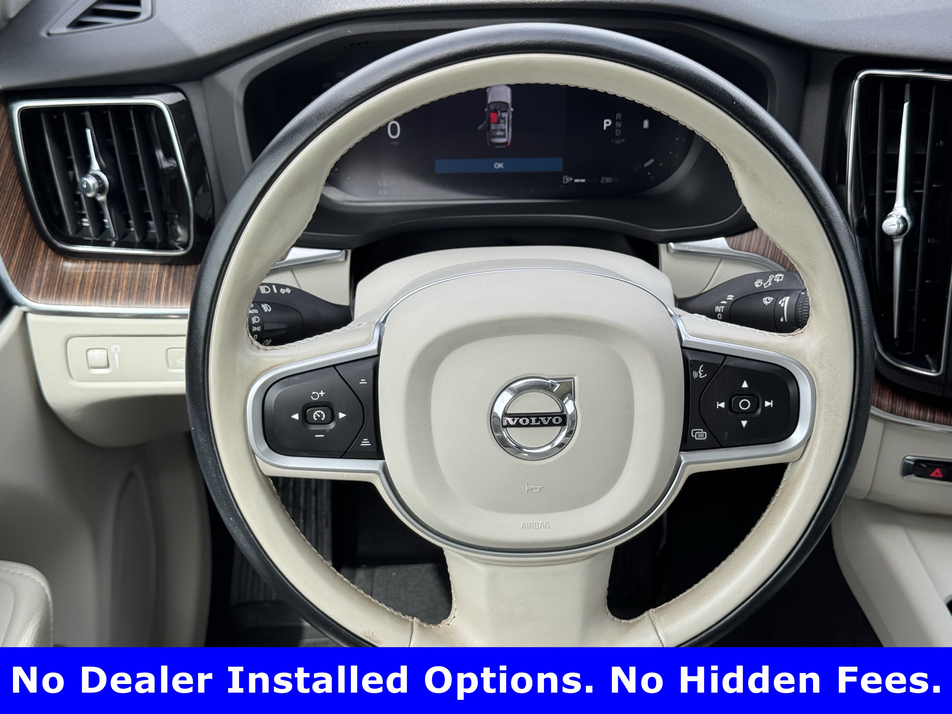 Used 2022 Volvo XC60 B5 Momentum w/ Advanced Package AWD/4WD image 12