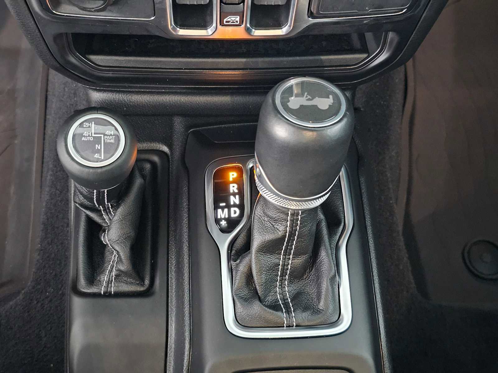 Used 2023 Jeep Wrangler Sahara w/ Cold Weather Group image 30