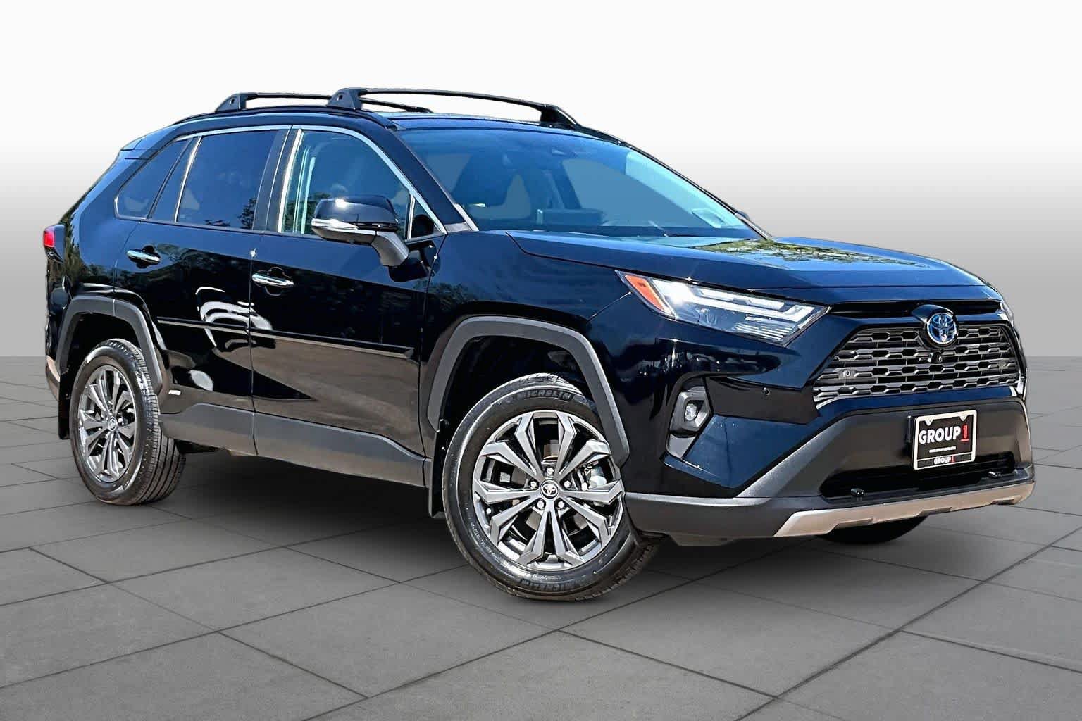 Used 2023 Toyota RAV4 Limited AWD/4WD image 3
