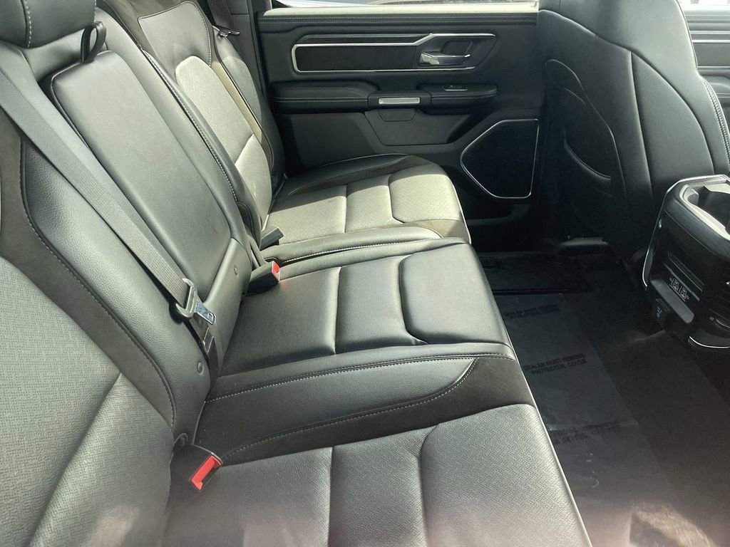 Used 2023 RAM 1500 Laramie AWD/4WD image 11