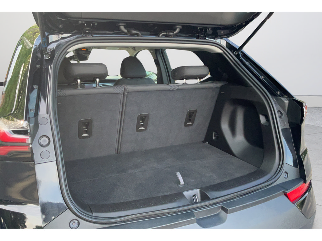 Certified 2023 Chevrolet Bolt EUV LT w/ Driver Confidence Package FWD image 19