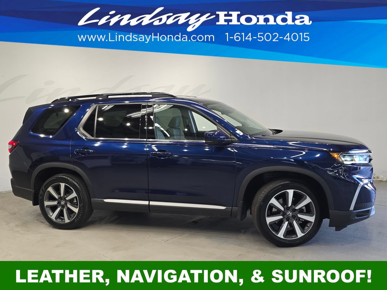 Used 2023 Honda Pilot Touring image 3