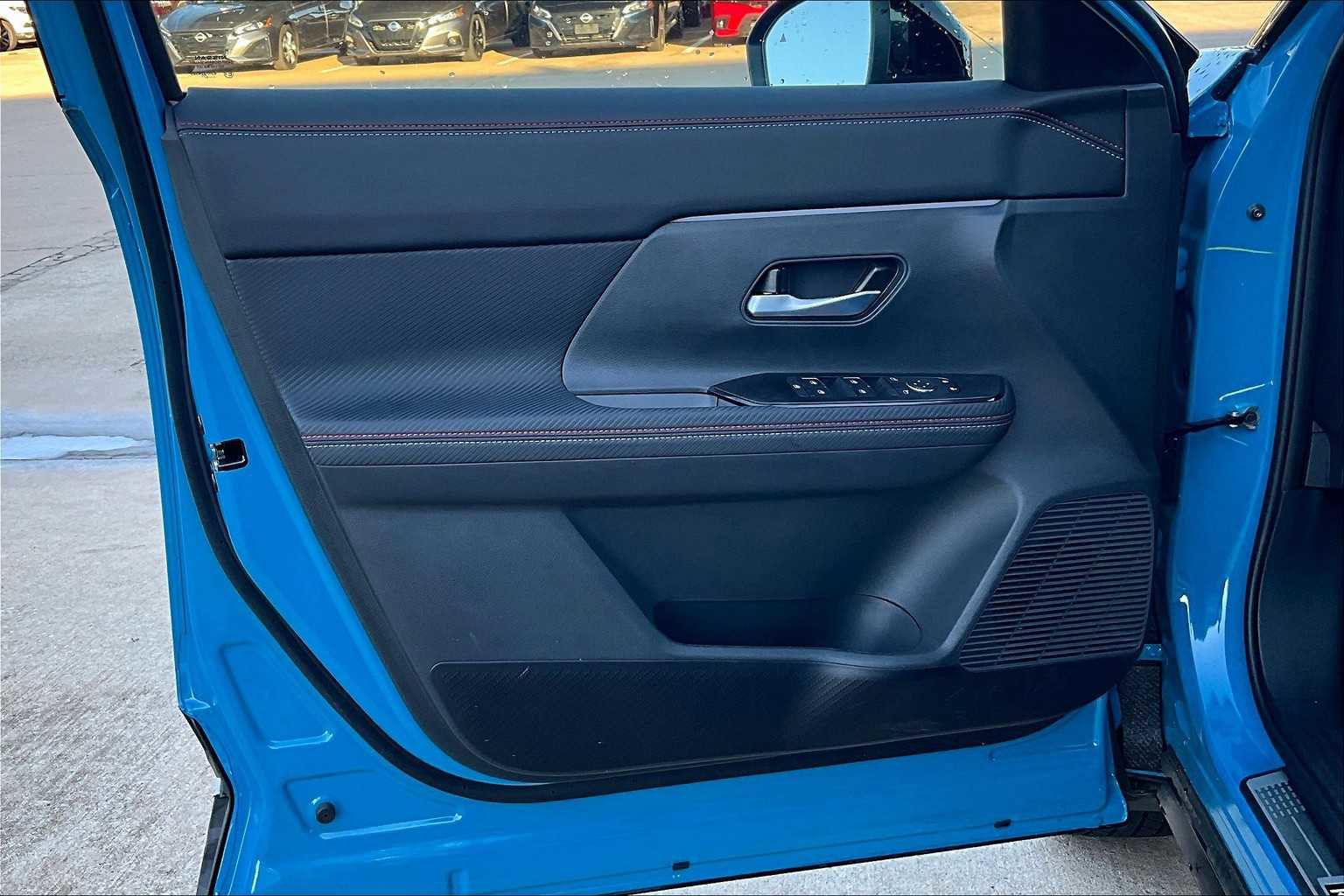 New 2025 Nissan Kicks SR w/ Illumination Package image 10