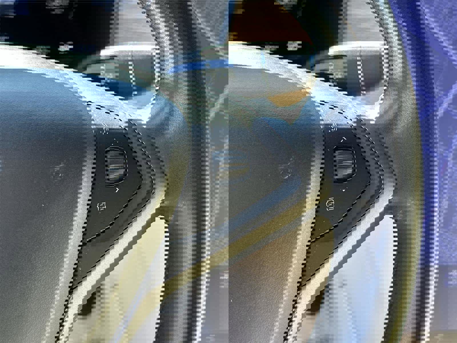 Used 2019 Tesla Model S Long Range image 25