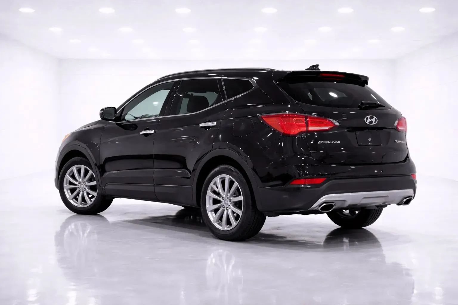 Used 2013 Hyundai Santa Fe Sport w/ Technology Pkg AWD/4WD image 3