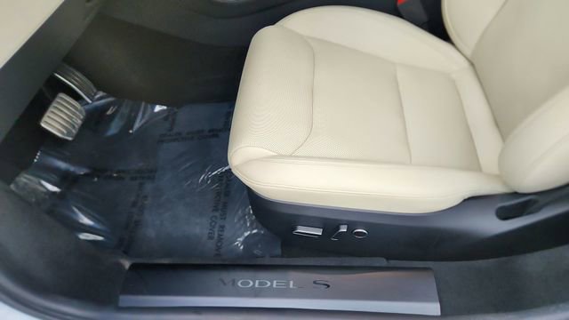 Used 2023 Tesla Model S Standard Range image 32
