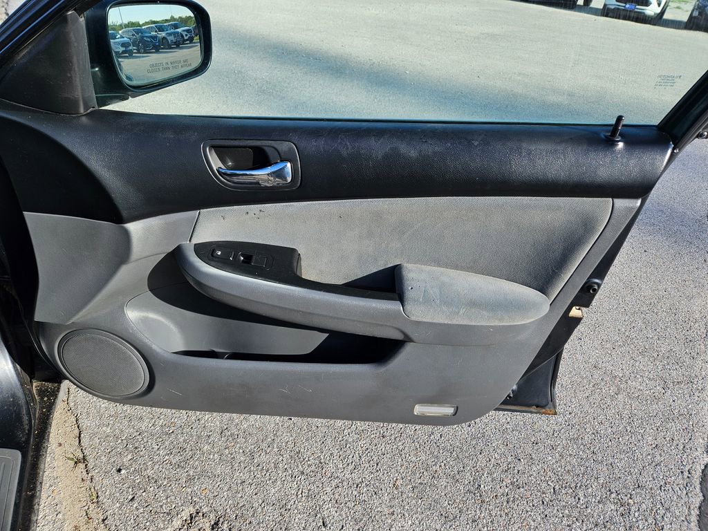 Used 2006 Honda Accord LX image 25