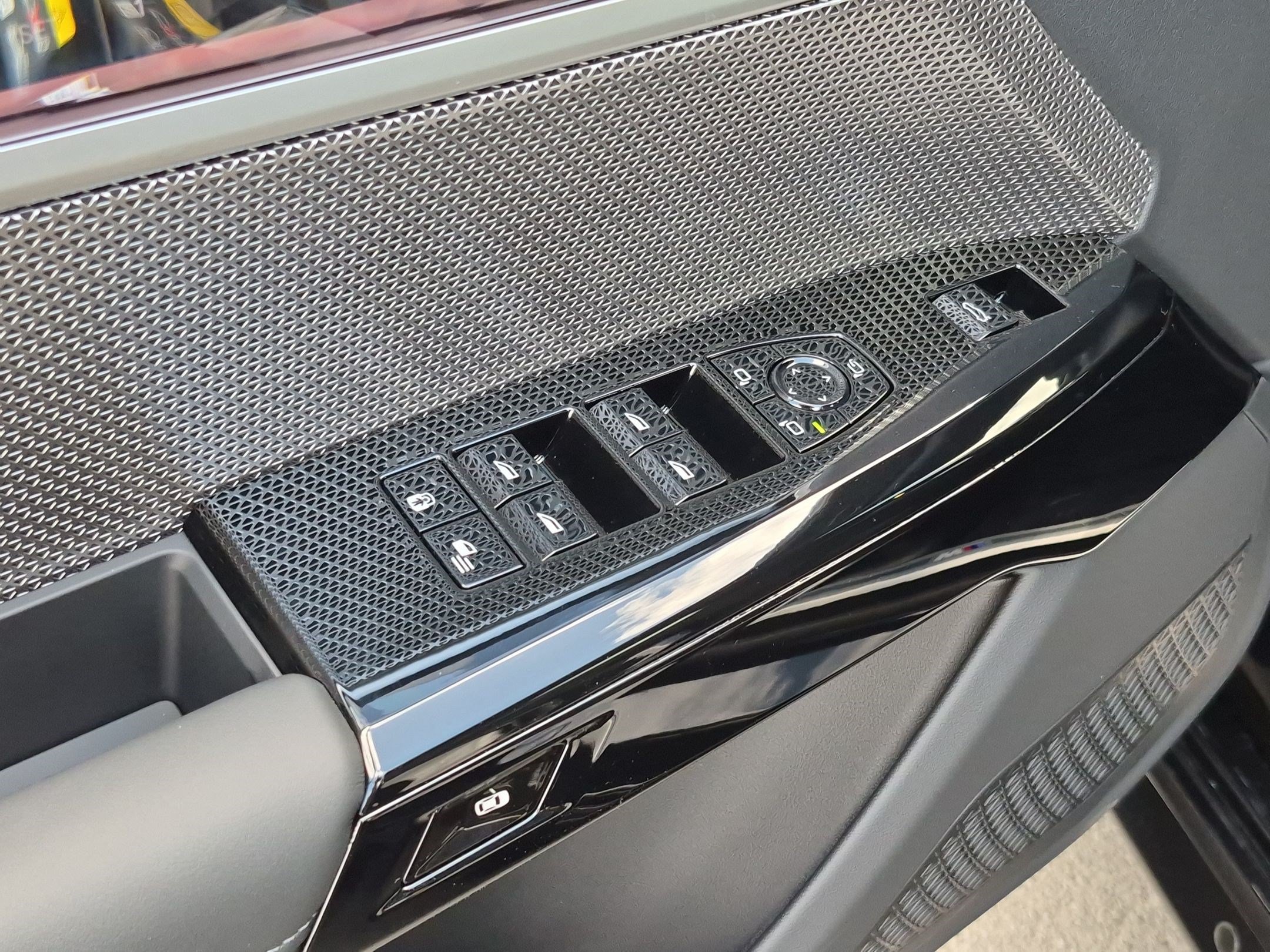 New 2026 BMW i7 M70 w/ Executive Package AWD/4WD image 15