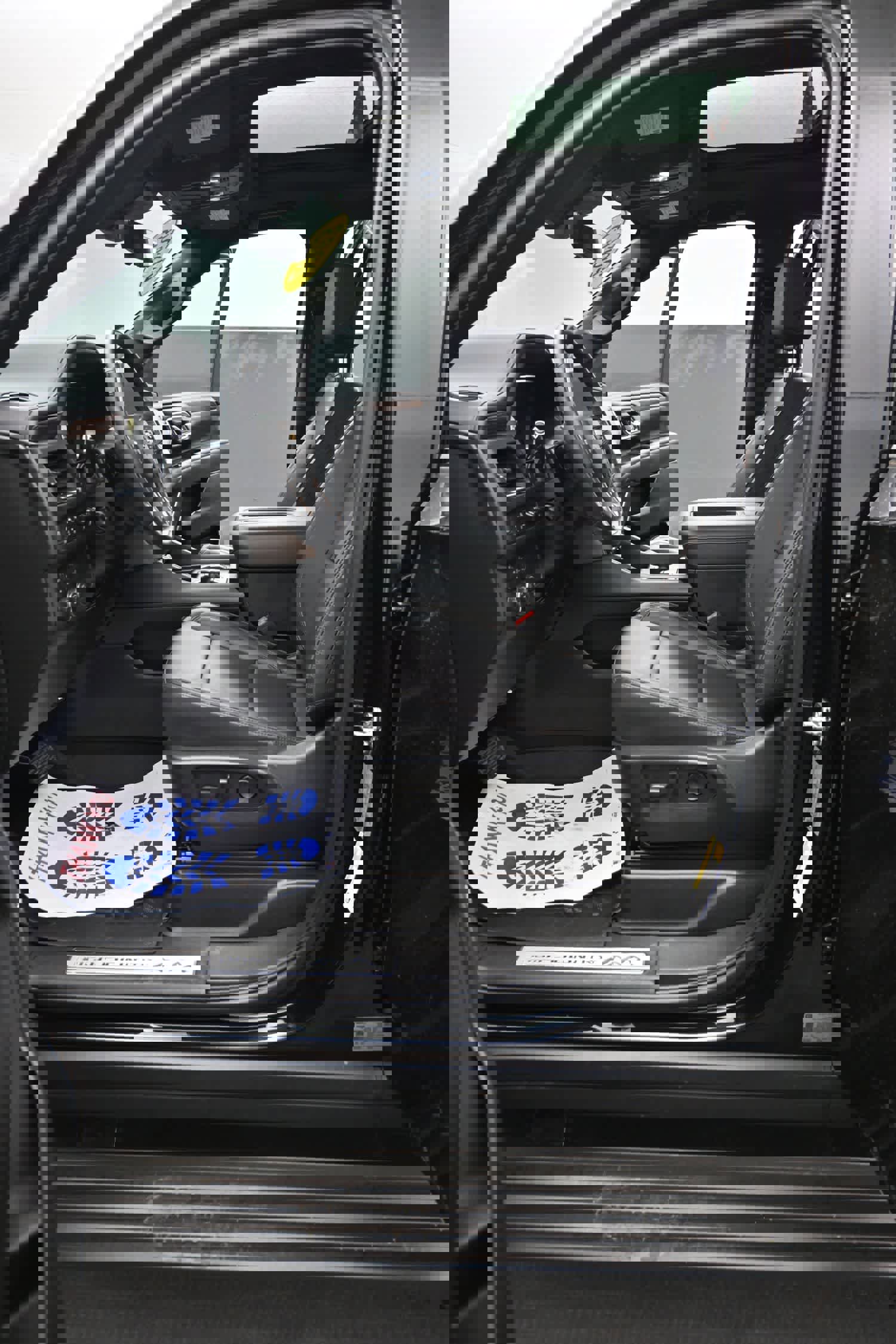 Used 2023 Chevrolet Tahoe High Country image 16