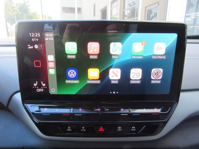 Used 2023 Volkswagen ID.4 2WD image 9