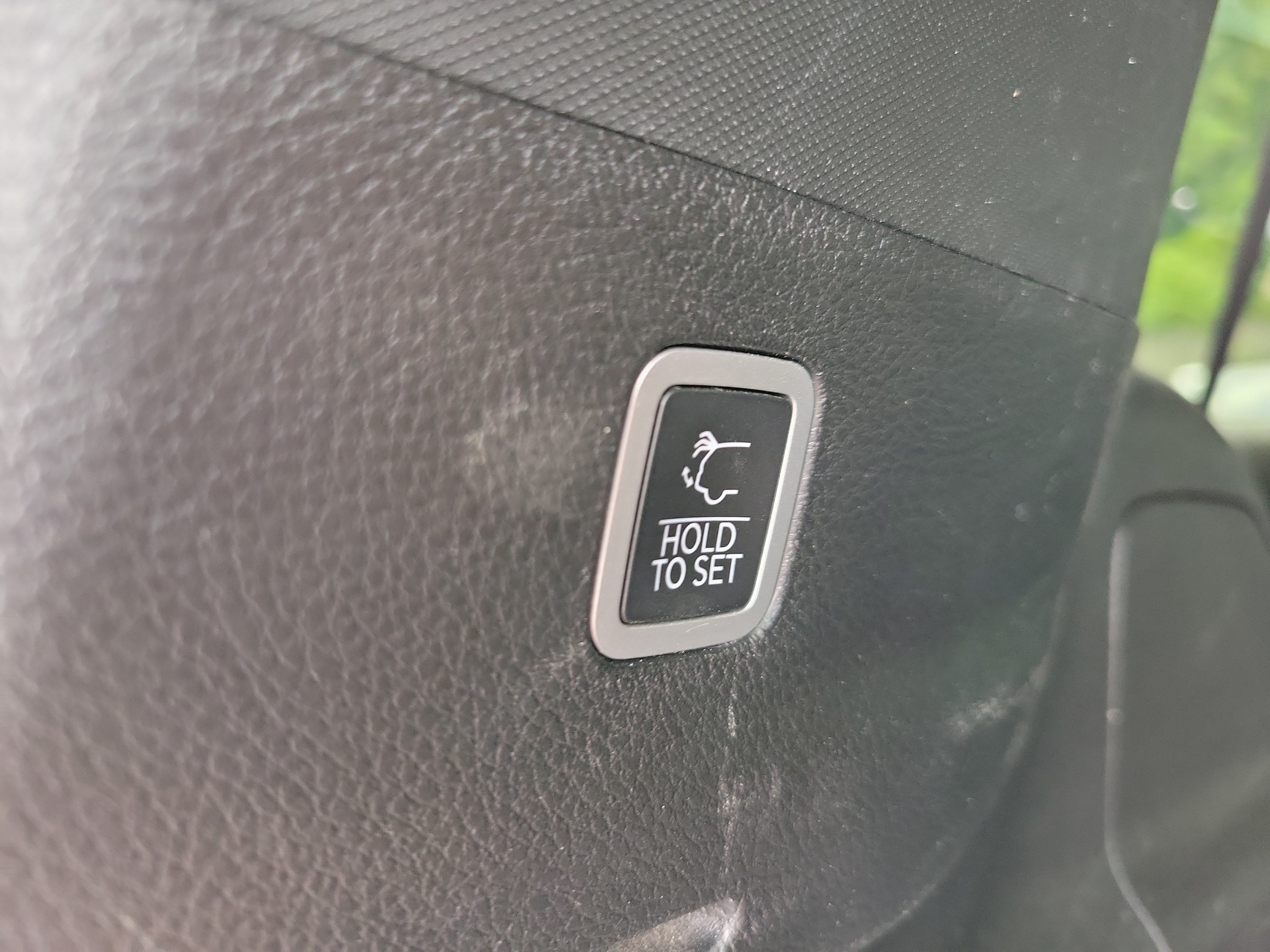 Used 2023 Jeep Grand Wagoneer L Series II AWD/4WD image 19