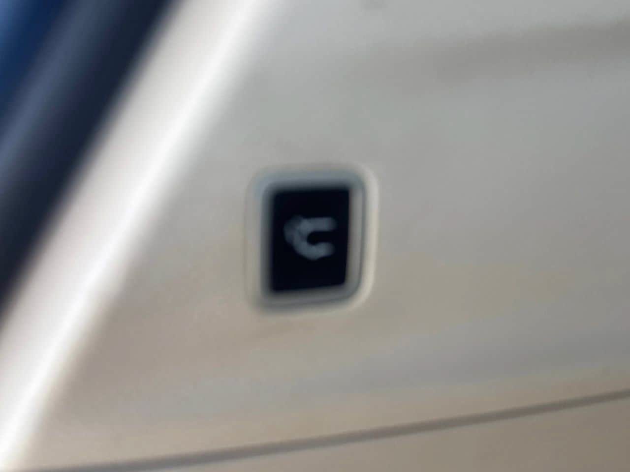 Used 2023 Chrysler Pacifica Touring-L FWD image 39