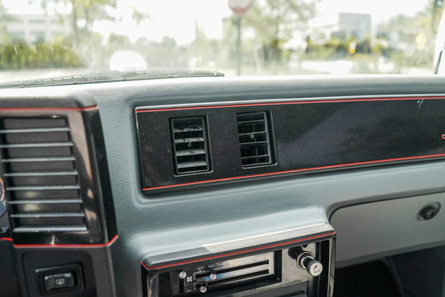 Used 1987 Chevrolet Monte Carlo SS RWD image 26