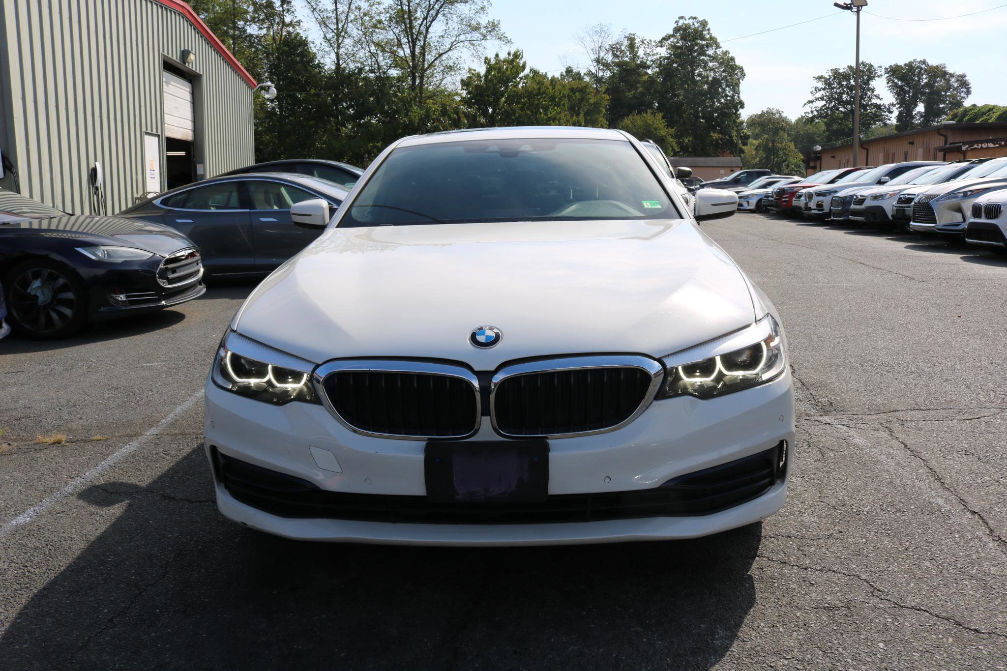 Used 2020 BMW 530i xDrive w/ Convenience Package AWD/4WD image 5