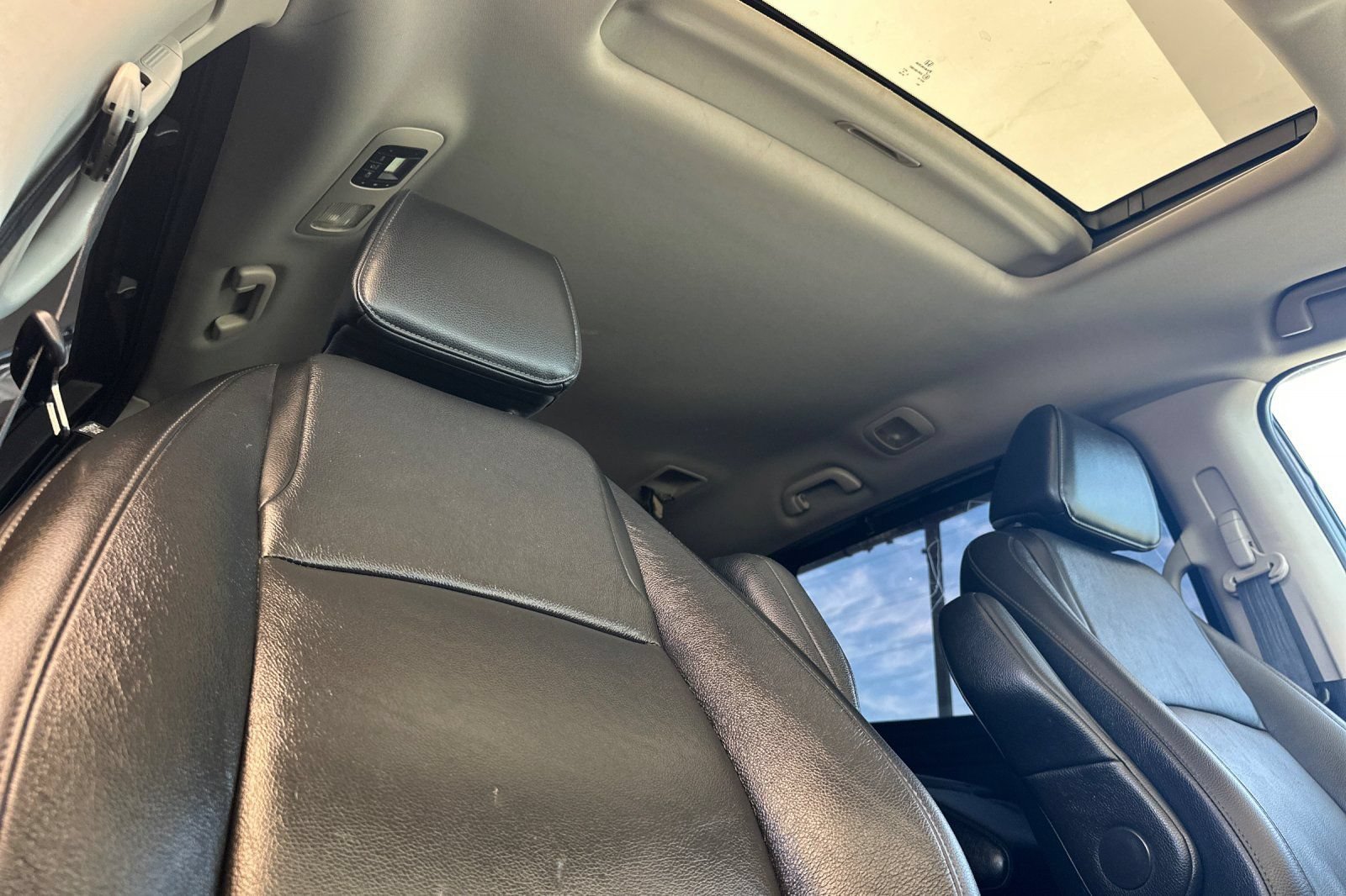 Used 2025 Honda Odyssey EX-L image 18