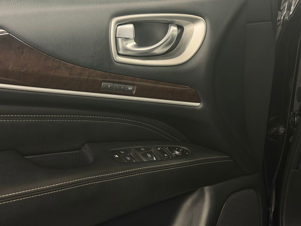 Used 2019 INFINITI QX60 Luxe w/ Sensory Package image 13