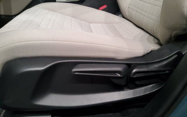 Used 2025 Honda HR-V LX image 25