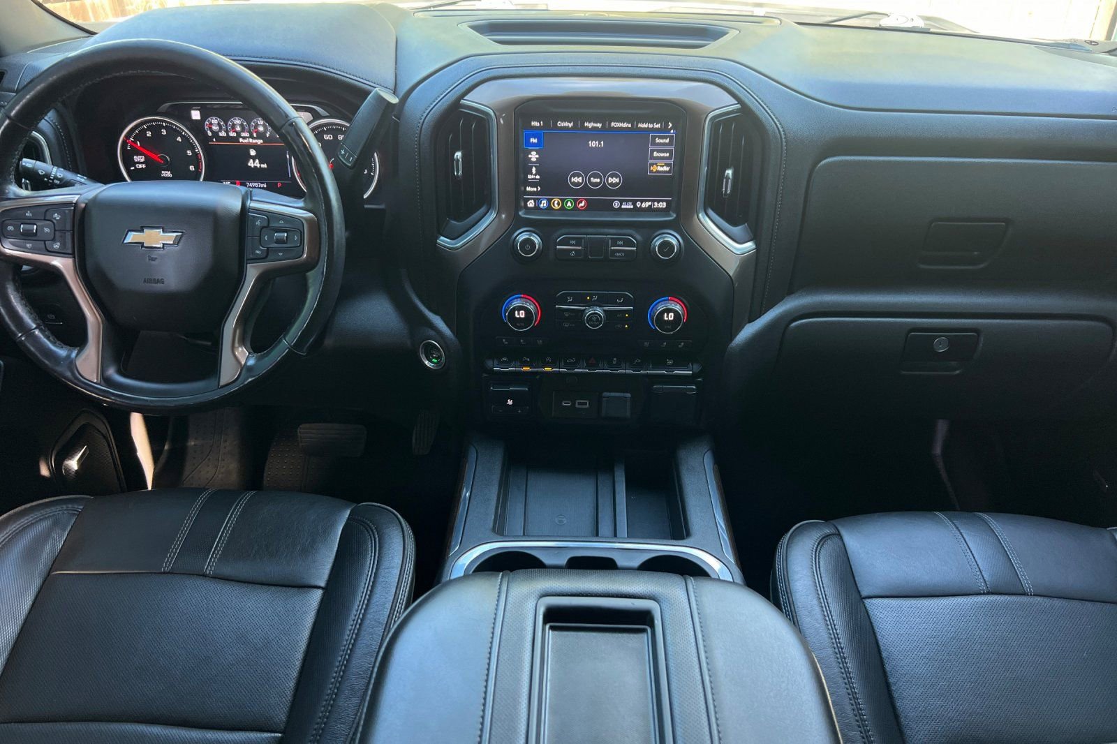 Used 2020 Chevrolet Silverado 1500 High Country w/ Technology Package image 14