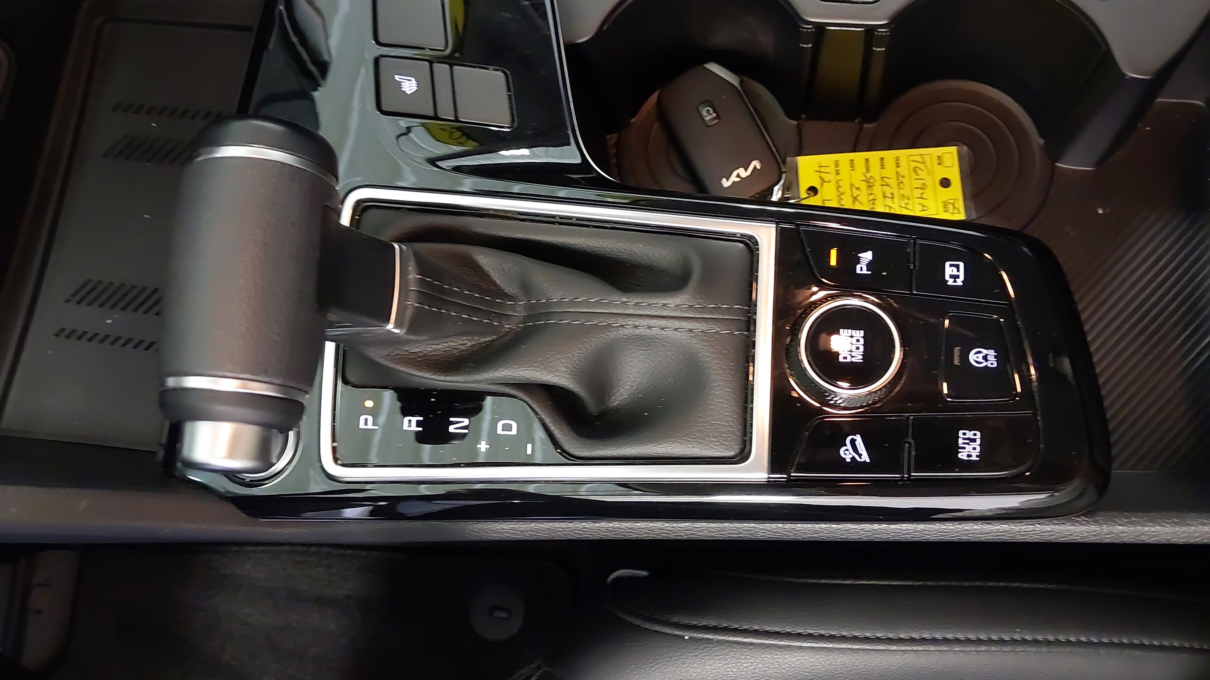 Used 2024 Kia Sportage EX FWD image 21