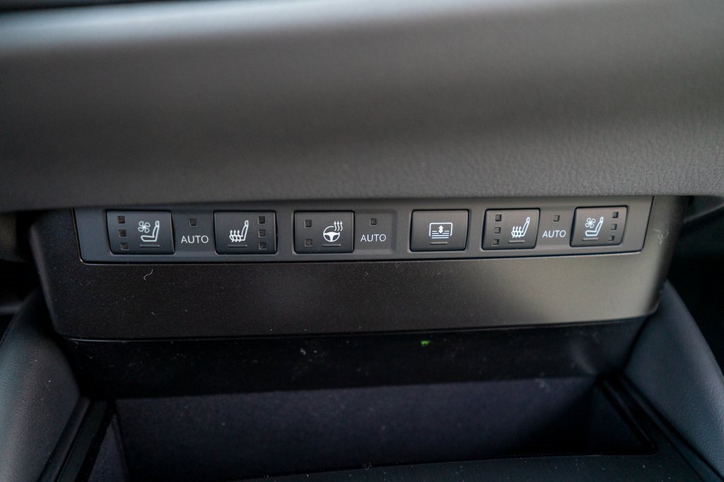 New 2025 Lexus ES 350 Ultra Luxury image 31