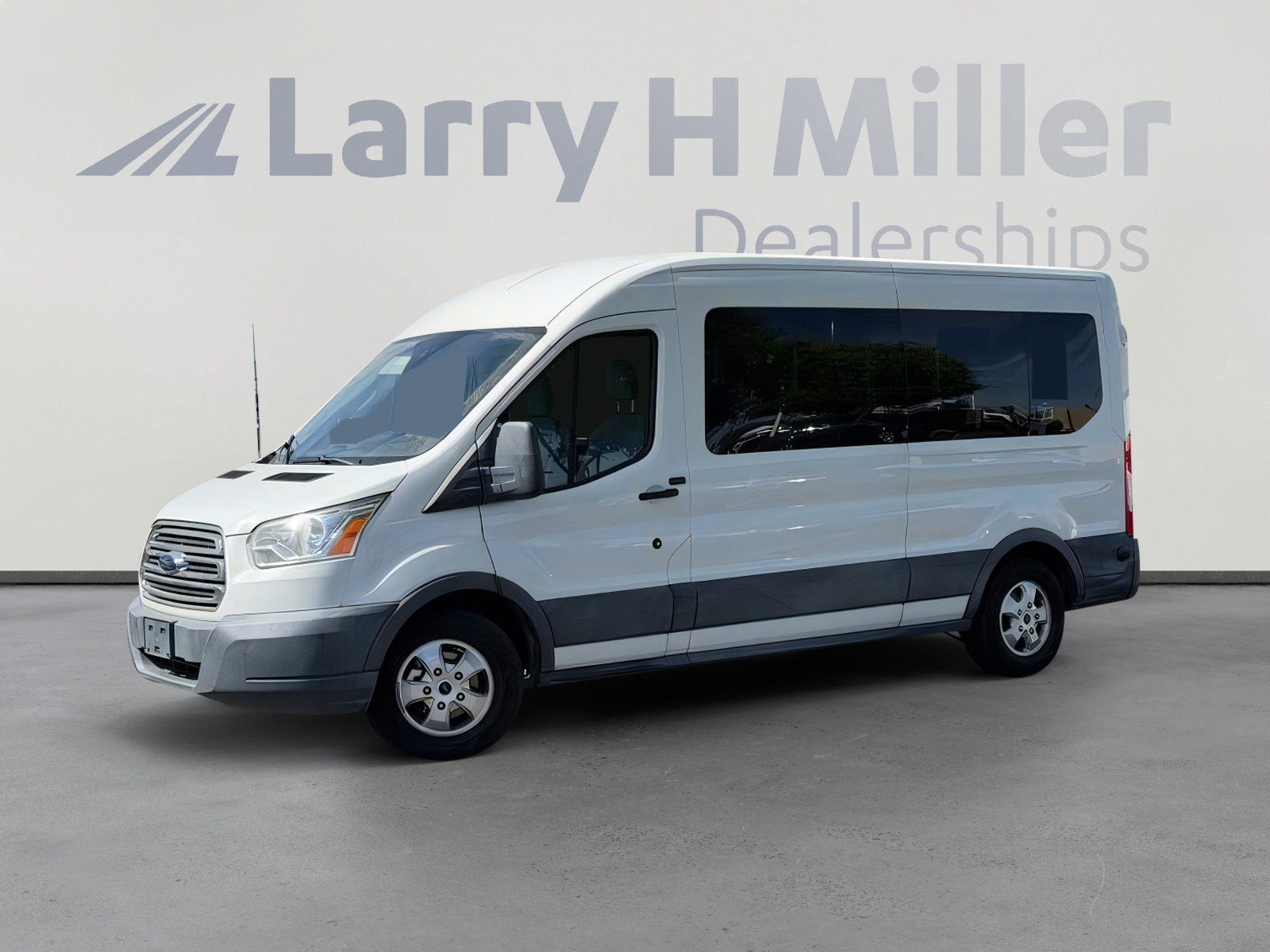 Used 2017 Ford Transit 350 XLT