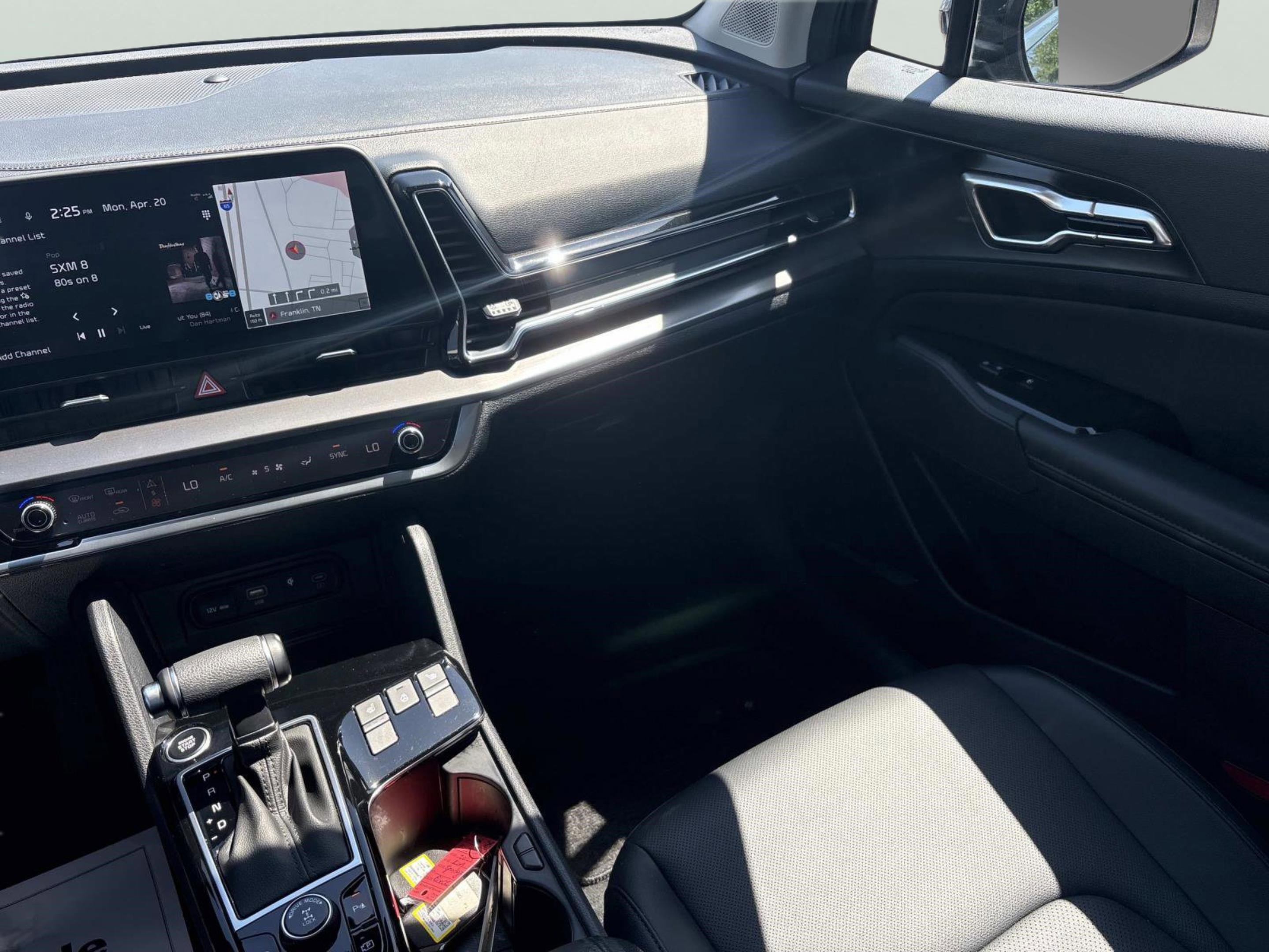 Used 2023 Kia Sportage EX image 11