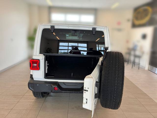 Used 2020 Jeep Wrangler Unlimited Sahara AWD/4WD image 11