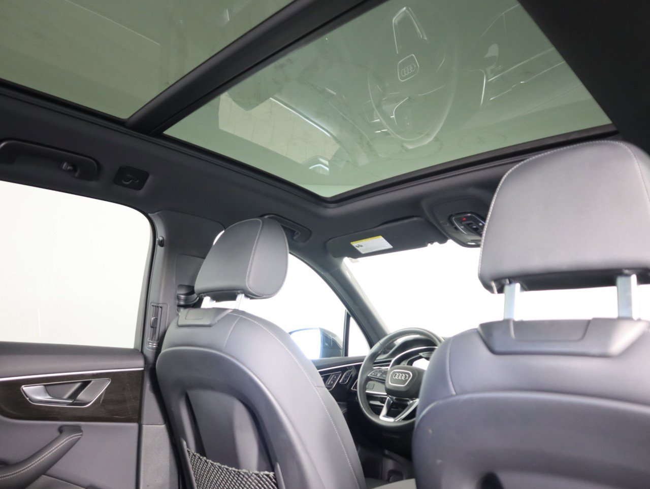 Used 2025 Audi Q7 3.0T Premium Plus image 12