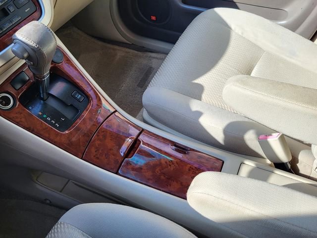 Used 2004 Toyota Highlander V6 image 8