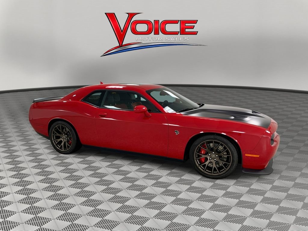 Used 2016 Dodge Challenger SRT Hellcat image 1