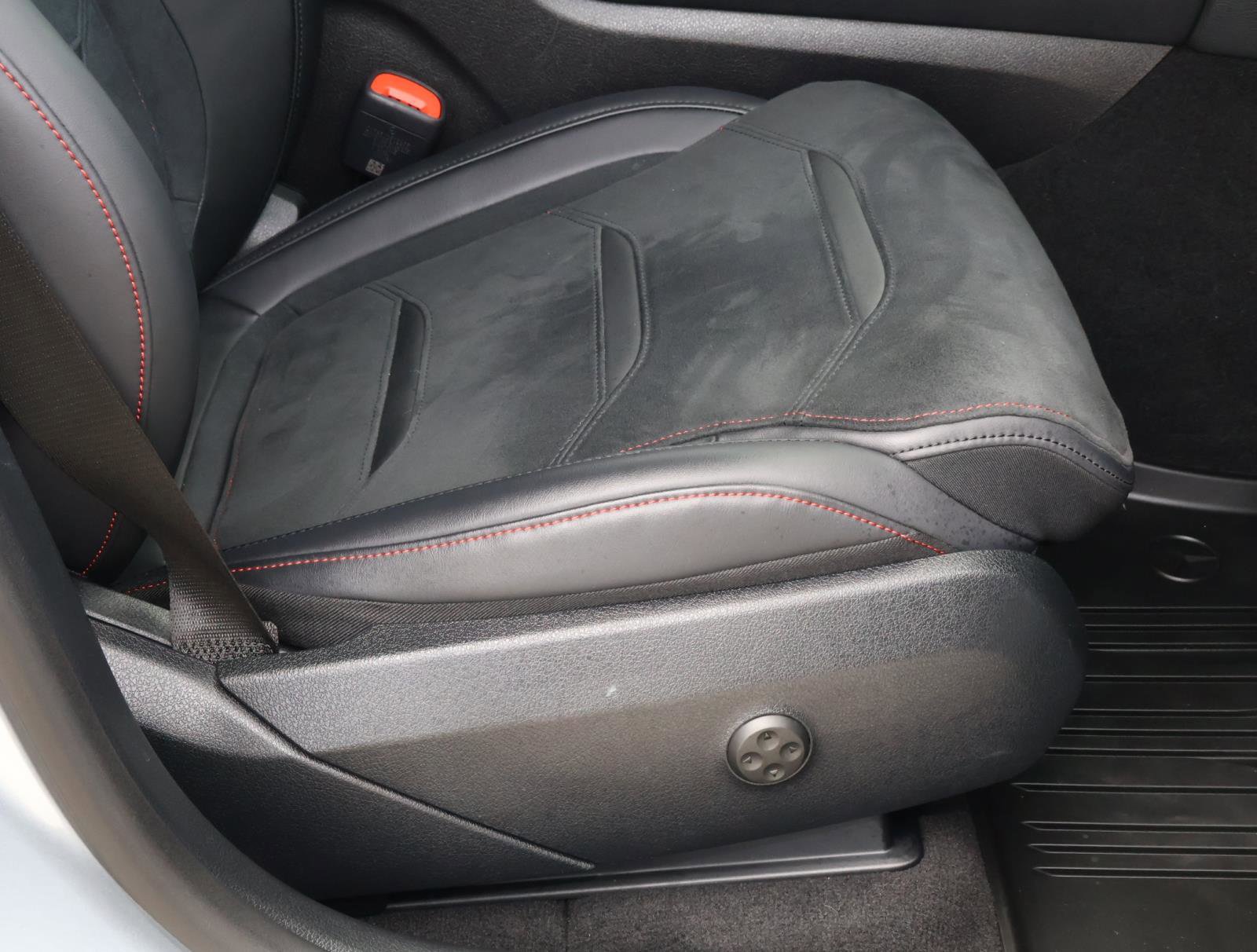 Used 2024 Mercedes-Benz GLC 43 AMG 4MATIC image 20