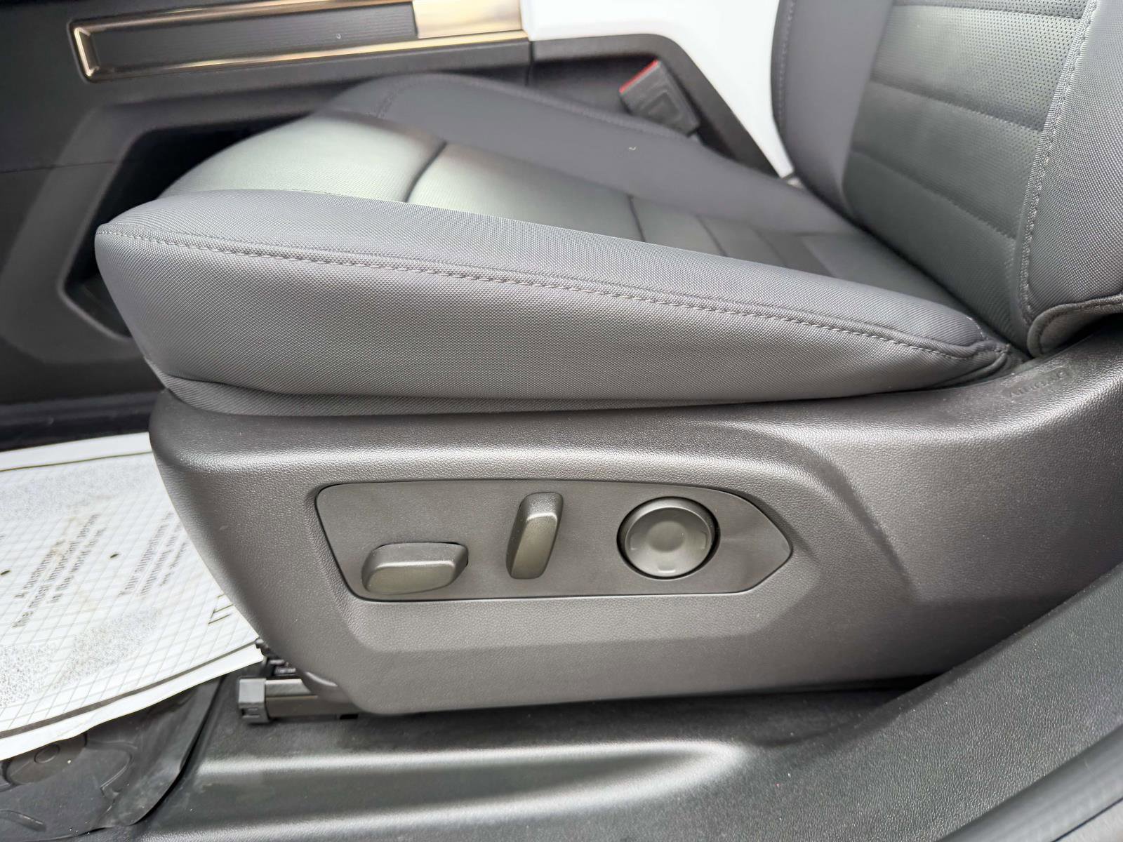 Certified 2024 GMC Hummer EV 2X w/ Extreme Off-Road Package image 17