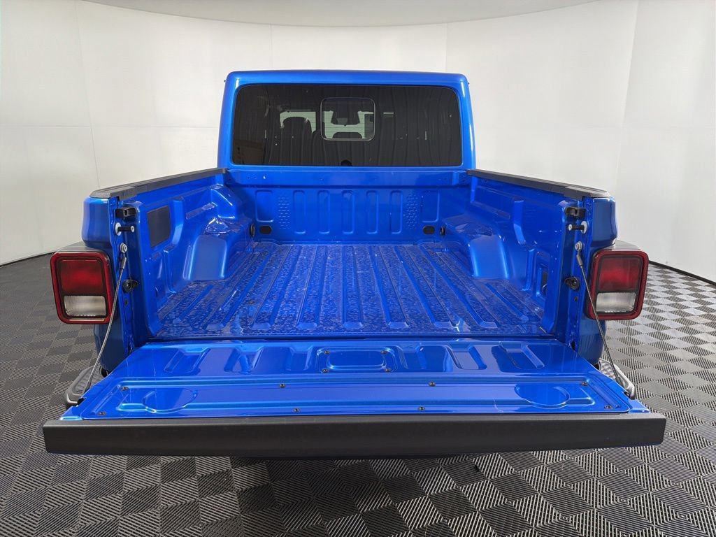 New 2026 Jeep Gladiator Sport AWD/4WD image 15