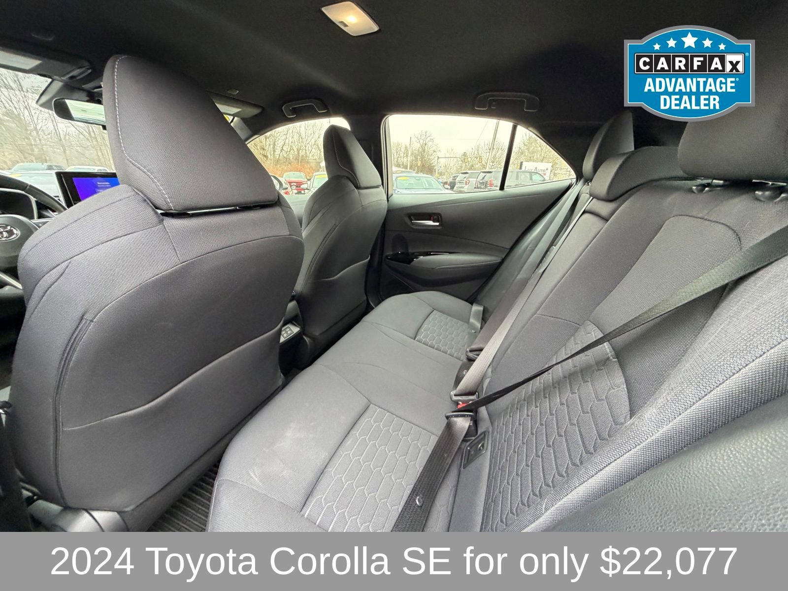 Used 2024 Toyota Corolla SE w/ SE Package FWD image 12