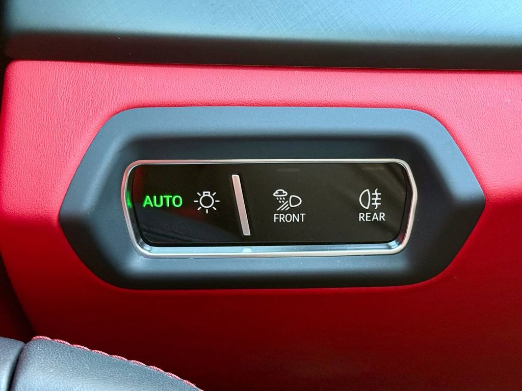 Used 2021 Lamborghini Urus image 34