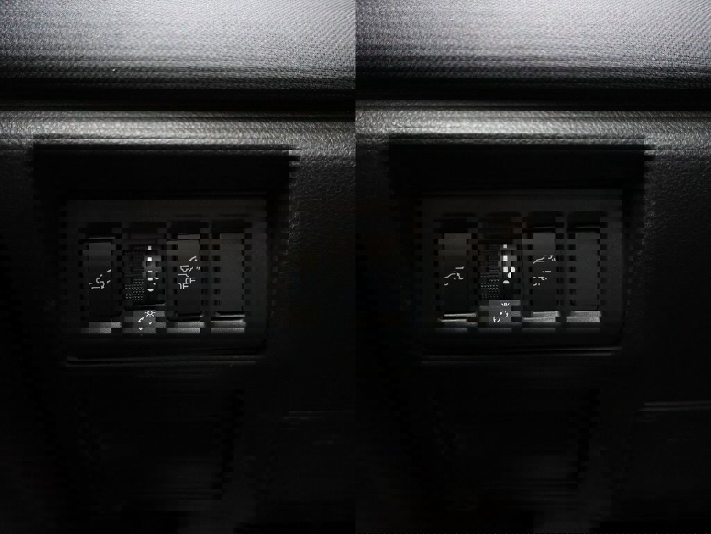 Used 2023 Subaru Outback Premium image 33