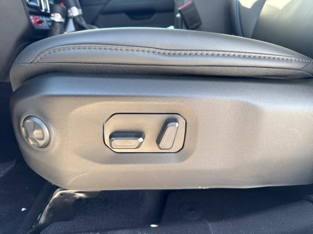 New 2025 Jeep Wrangler Unlimited Rubicon 4xe w/ Technology Group image 11